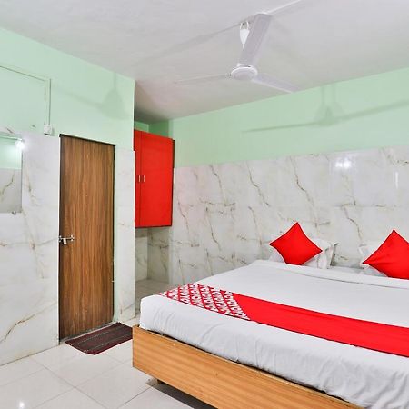Oyo 24833 Hotel Silver Daman Eksteriør bilde