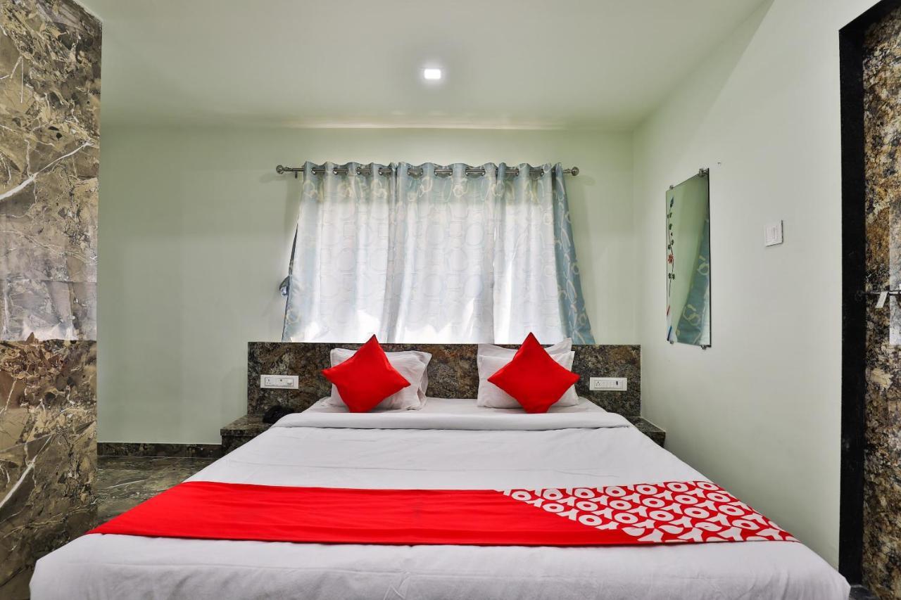 Oyo 24833 Hotel Silver Daman Eksteriør bilde
