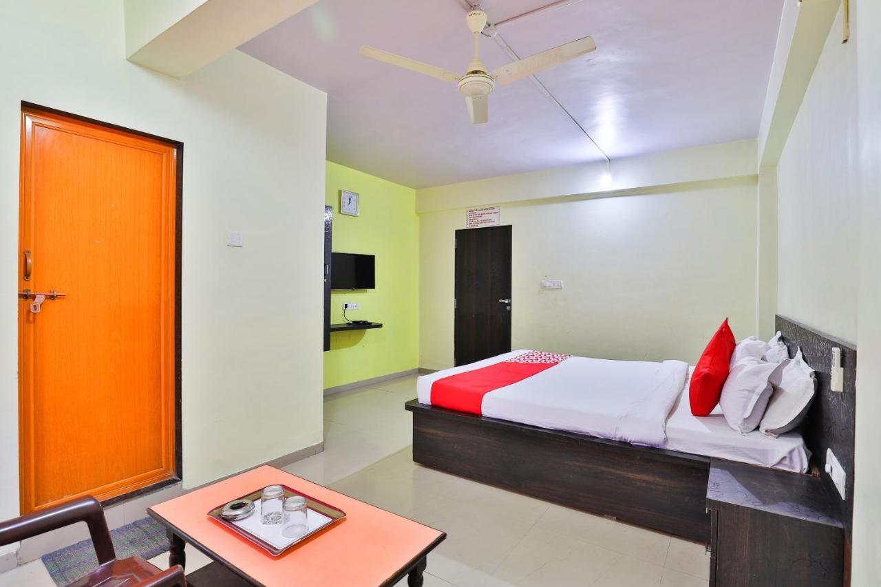 Oyo 24833 Hotel Silver Daman Eksteriør bilde