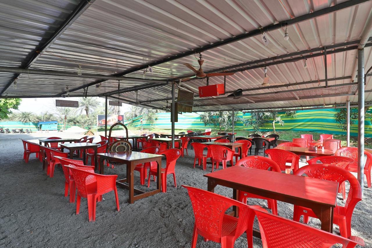 Oyo 24833 Hotel Silver Daman Eksteriør bilde