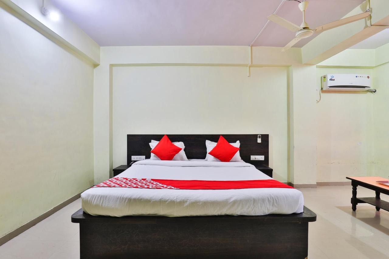 Oyo 24833 Hotel Silver Daman Eksteriør bilde